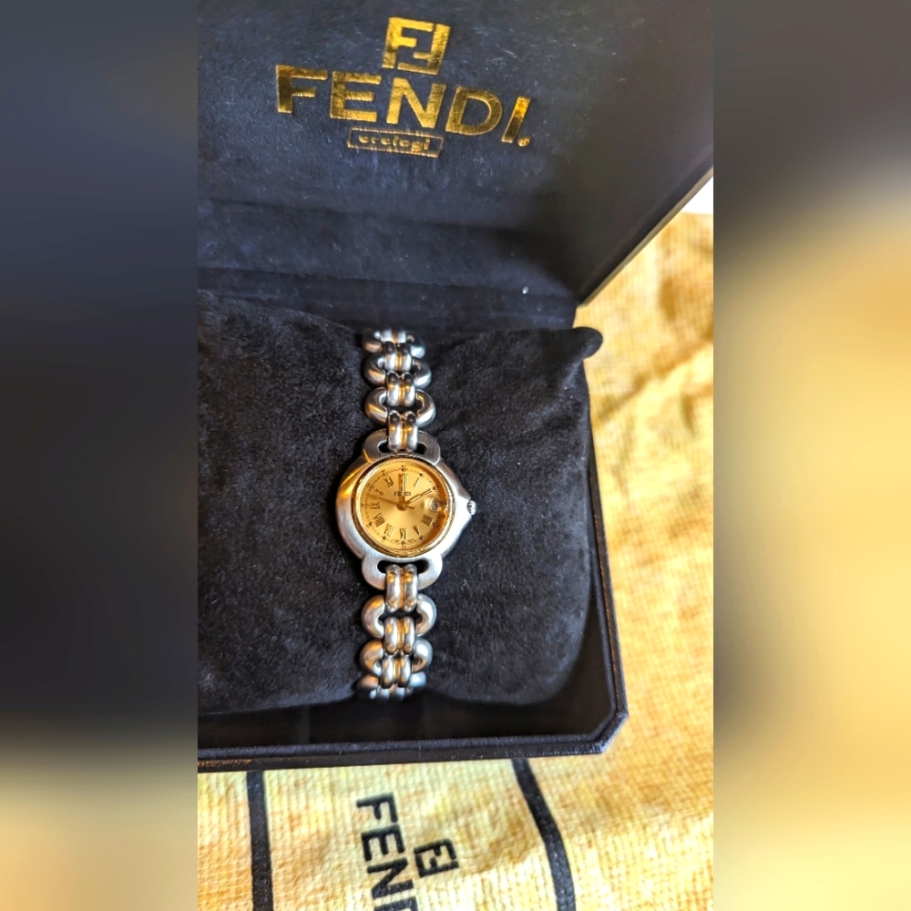 Fendi Vintage Ladies Watch 1800L - Picture 7 of 12